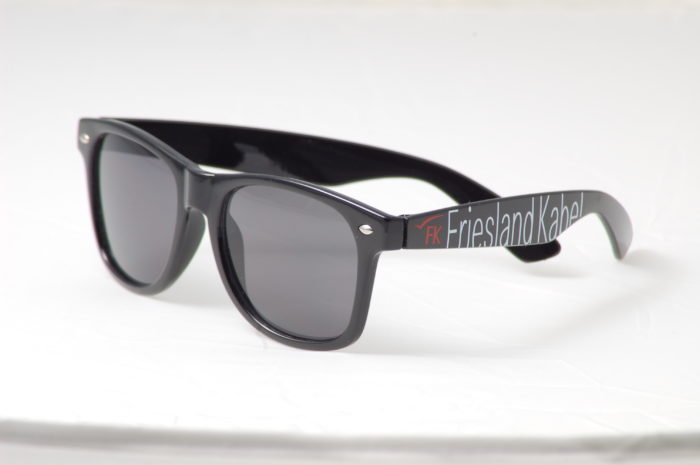 werbesonnenbrille mit logo frieslandkabel