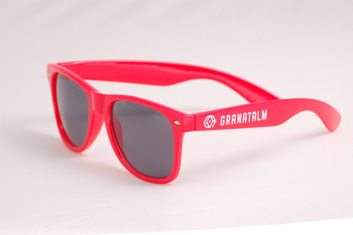 bedruckte werbeartikel sonnenbrille granatalm